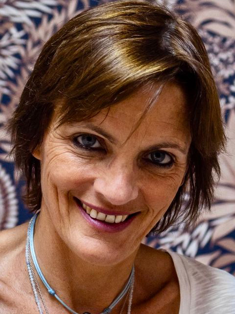 Yasmina DESCHAMPS